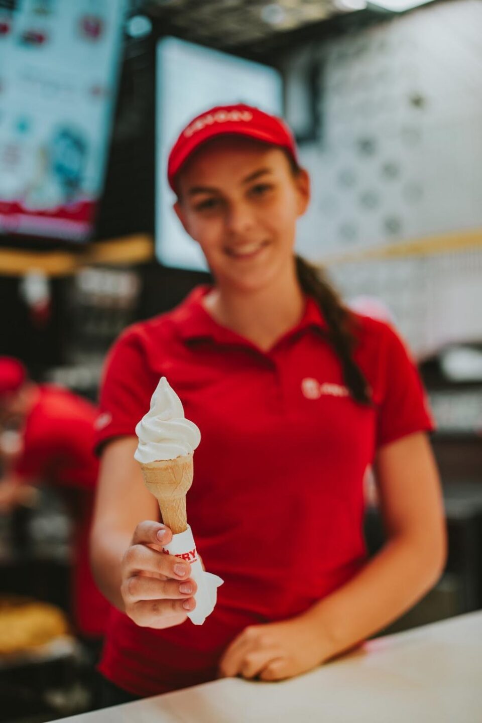 INGHETATA GRATIS PE 15 AUGUST LA FRYDAY !