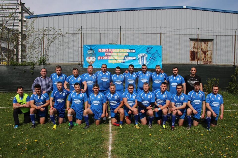 Seniorii de la CSM Suceava se pregătesc cu foștii jucători ai Sucevei din Asociația Sportivă Prietenii Rugby-ului din Bucovina Seniorii de la CSM Suceava se pregătesc cu foștii jucători ai Sucevei din Asociația Sportivă Prietenii Rugby-ului din Bucovina
