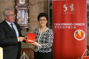 Primarul Sucevei, Ion Lungu, cu Excelența Sa Jiang Yu, ambasadorul Chinei