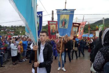 Pelerini din țară și străinătate, la marea sărbătoare de la Sanctuarul Marian de la Cacica