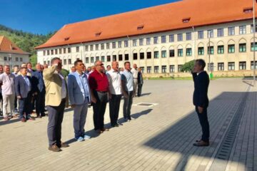 Revederea promoției 1989. Foto: Laurențiu Sbiera