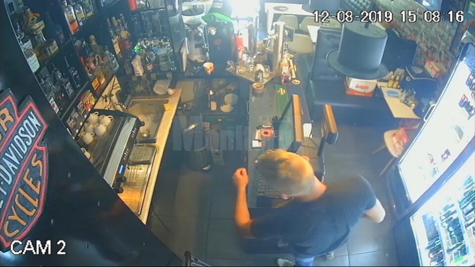 Patronul unui bar oferă recompensă pentru prinderea unui hoț