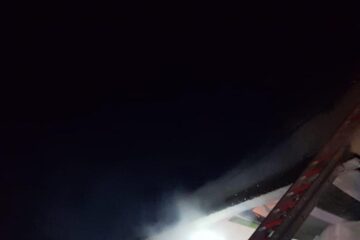 Pompierii au încercat să limiteze pagubele