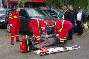 Unui pelerin i s-a făcut rău și a avut nevoie de intervenția echipajului SMURD