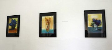 Expoziția „Flori pentru Flori”, a maestrului Radu Bercea, a fost vernisată de sărbătoarea Adormirii Maicii Domnului la Galeriile de Artă ale Muzeului de Artă „Ion Irimescu” din Fălticeni Radu Bercea