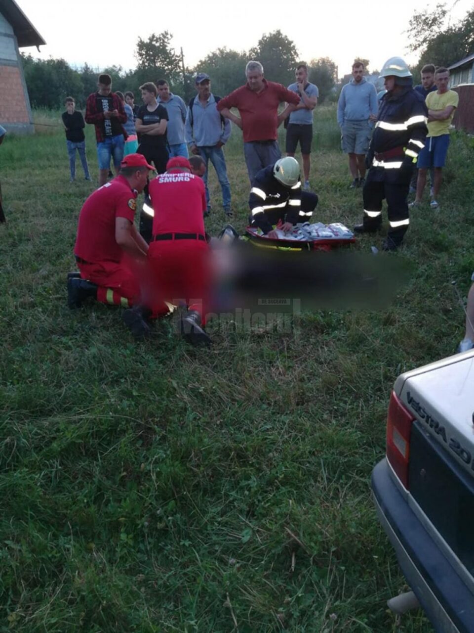 Personalul medical a încercat manevre de resuscitare, însă din nefericire acestea nu au avut succes