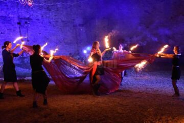 Spectacole cu foc și lasere la a XIII-a ediție a Festivalului Medieval de la Suceava