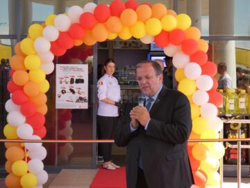 Investiție de 1,5 milioane de euro inaugurată la Pătrăuți de un sucevean din Italia