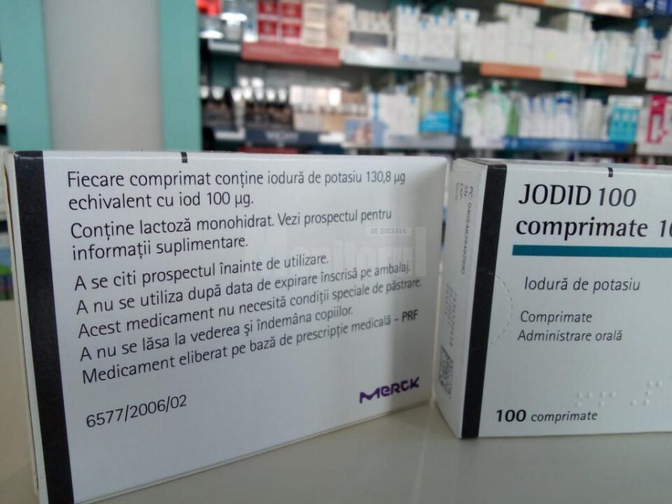 Zeci de suceveni au fugit la farmacii după pastile cu iodură de potasiu