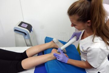 Uriașul potențial al serviciilor de recuperare medicală din Suceava, intuit și valorificat din plin de un absolvent de Teologie și un IT-ist