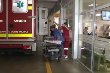 Copiii au fost aduși cu ambulanțele miercuri seara, la Spitalul de Urgență „Sfântul Ioan cel Nou” Suceava