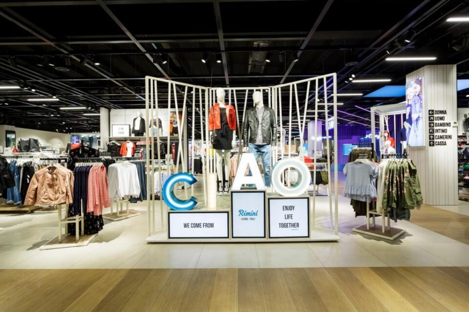 Magazinul brandului de fashion Terranova se redeschide sâmbătă, la Iulius Mall Suceava Magazinul brandului de fashion Terranova se redeschide sâmbătă, la Iulius Mall Suceava
