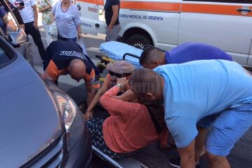 Bătrână a fost transportată cu o ambulanță la spitalul rădăuțean, unde a fost diagnosticată cu fractură bimaleolară dreapta