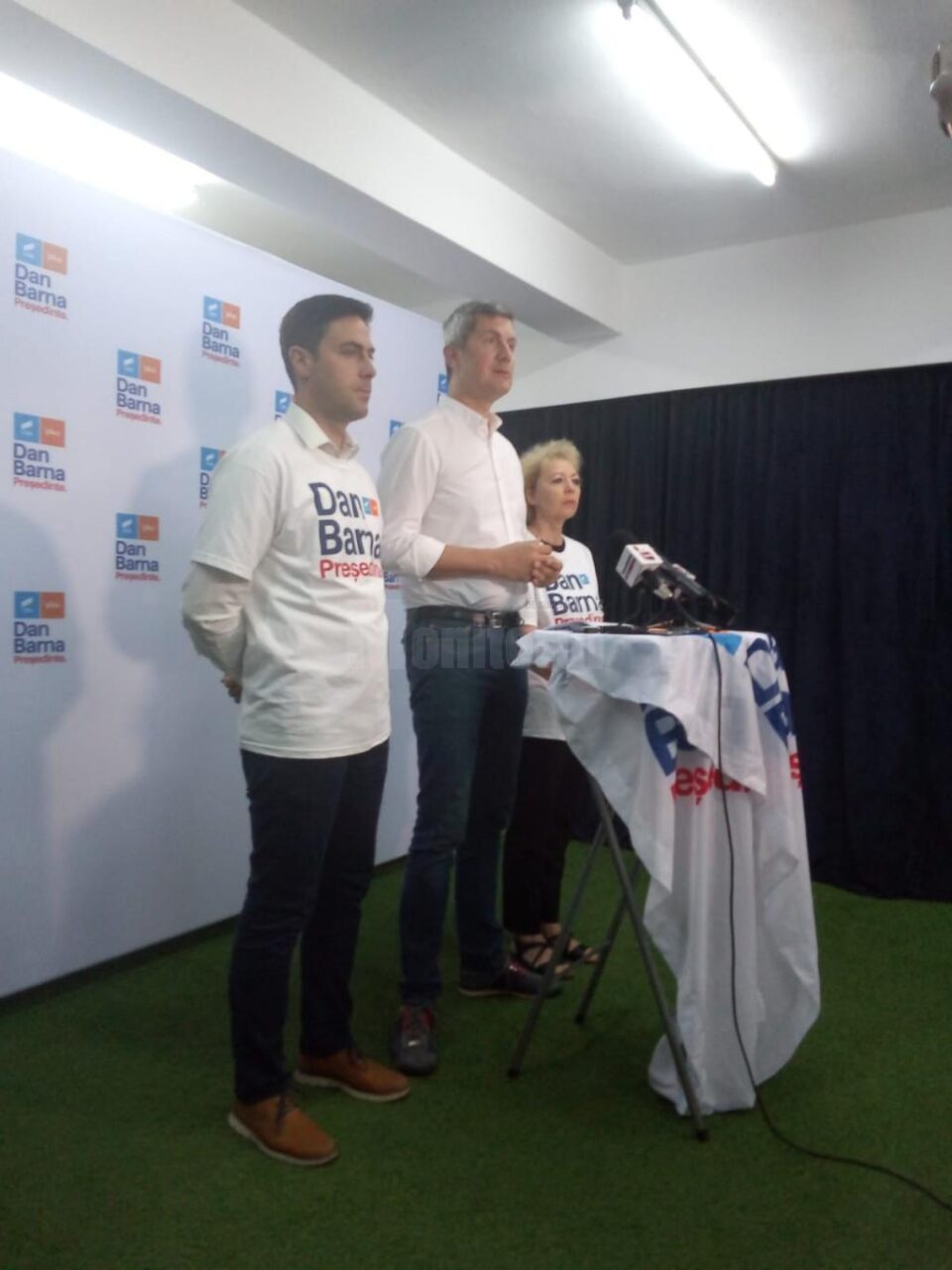 Adrian Radu Rey, Dan Barna și Teodora Munteanu