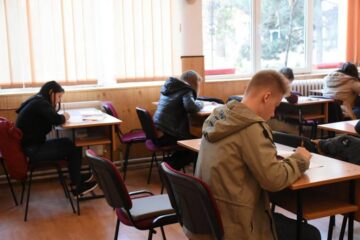 Aproape o treime dintre candidați au spus ”Pas” ultimei probe scrise a examenului de bacalaureat