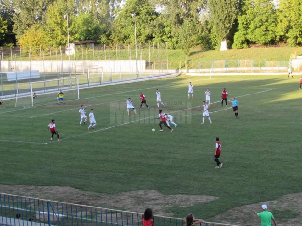 Șomuz Fălticeni a controlat în bună măsură partida cu CSM Bacău. Foto Alexandru Savescu