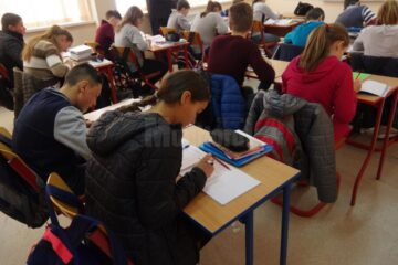 Elevii de 10 vor fi recompensați cu bani