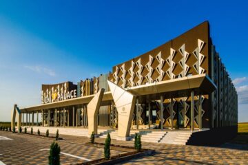 Jeni Palace concurează cu succes la titlul de cea mai frumoasă sală de nunți din România