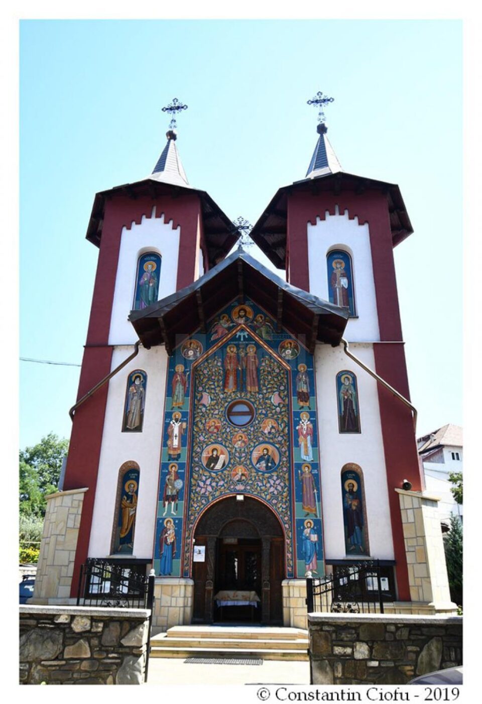 Biserica „Sfinții Împărați Constantin și Elena” din Gura Humorului