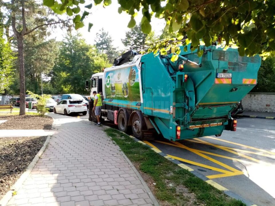 Marcaje rutiere de staționare interzisă în dreptul platformelor îngropate de depozitare a deșeurilor menajere 2