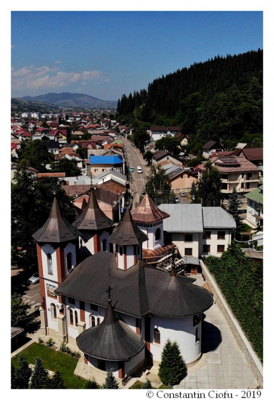 Biserica „Sfinții Împărați Constantin și Elena” din Gura Humorului