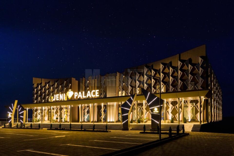 Jeni Palace concurează cu succes la titlul de cea mai frumoasă sală de nunți din România