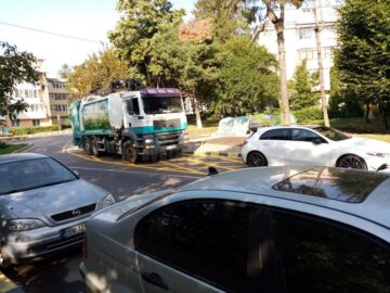 Marcaje rutiere de staționare interzisă în dreptul platformelor îngropate de depozitare a deșeurilor