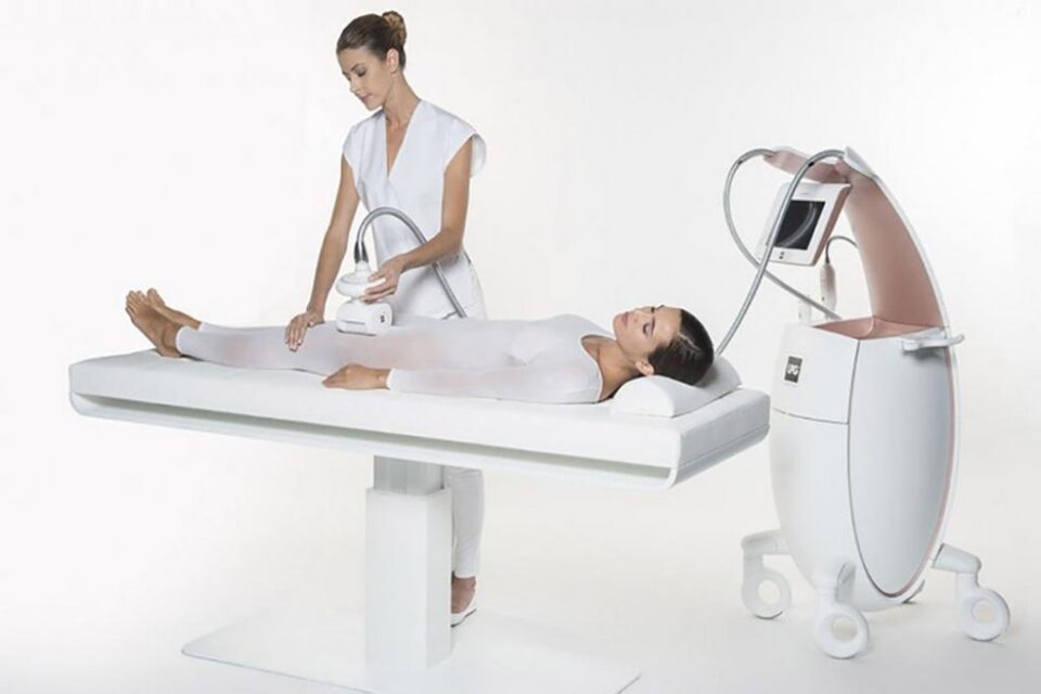 Reduceri de 10% și 20% la serviciile oferite de Salonul Queen Elisabeta, pentru cei care prezintă taloane apărute în Monitorul de Suceava