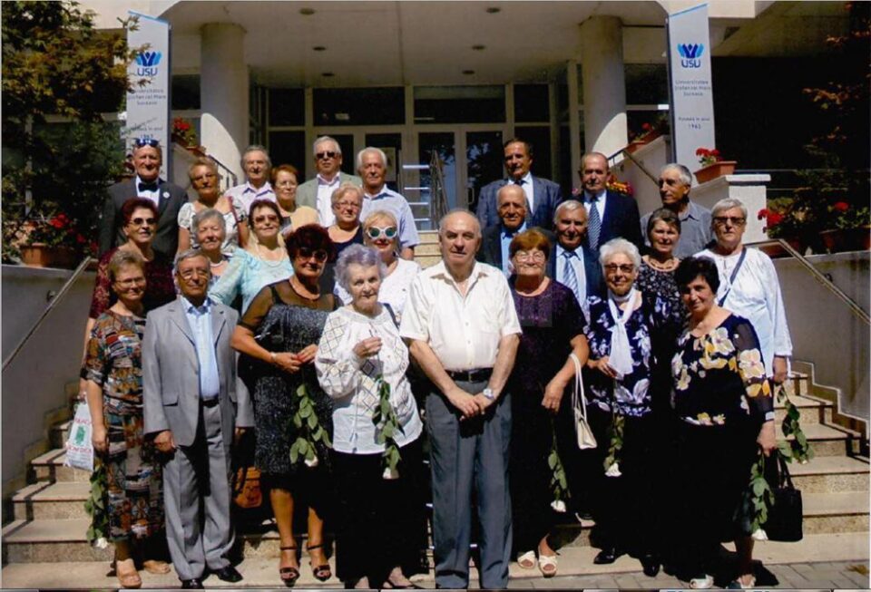 Întâlnire emoționantă la 50 de ani de la absolvirea Institutului Pedagogic Suceava Întâlnire emoționantă la 50 de ani de la absolvirea Institutului Pedagogic Suceava