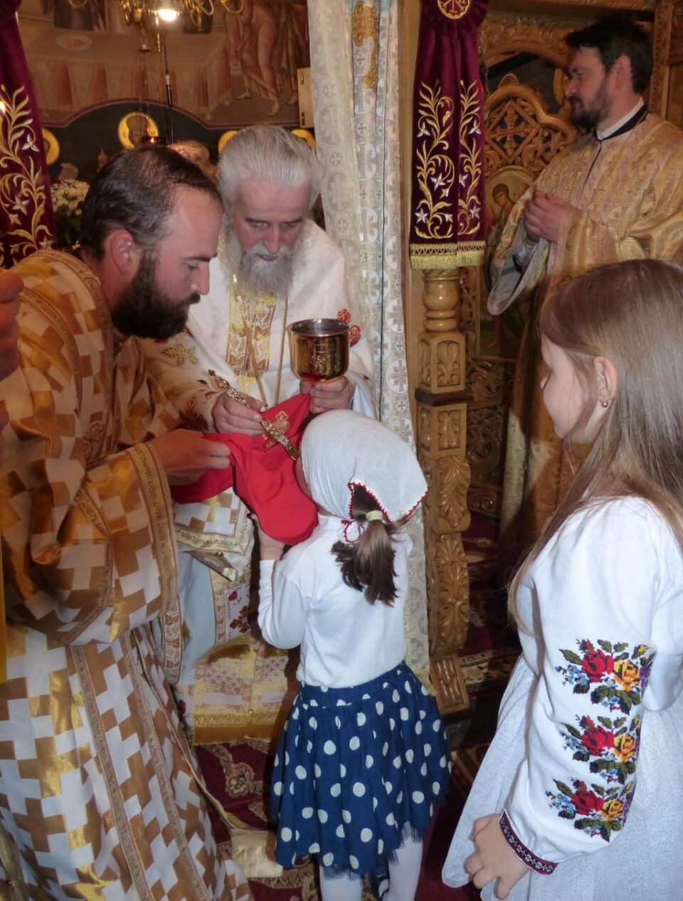 Programul slujbelor la Biserica „Sfântul Nicolae” din curtea Spitalului Vechi Suceava Programul slujbelor la Biserica „Sfântul Nicolae” din curtea Spitalului Vechi Suceava