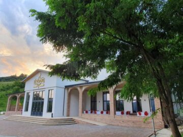Sala 7 Izvoare, locația ideală pentru nunți și evenimente în mijlocul naturii