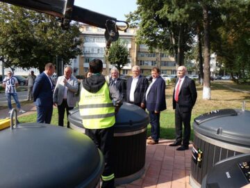 Cel mai modern sistem de colectare a gunoiului menajer, implementat de asocierea Diasil – Ritmic, a fost inaugurat la Suceava