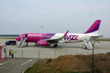 Avionul cu care ar fi trebuit să ajungă în Italia a plecat doar cu echipajul