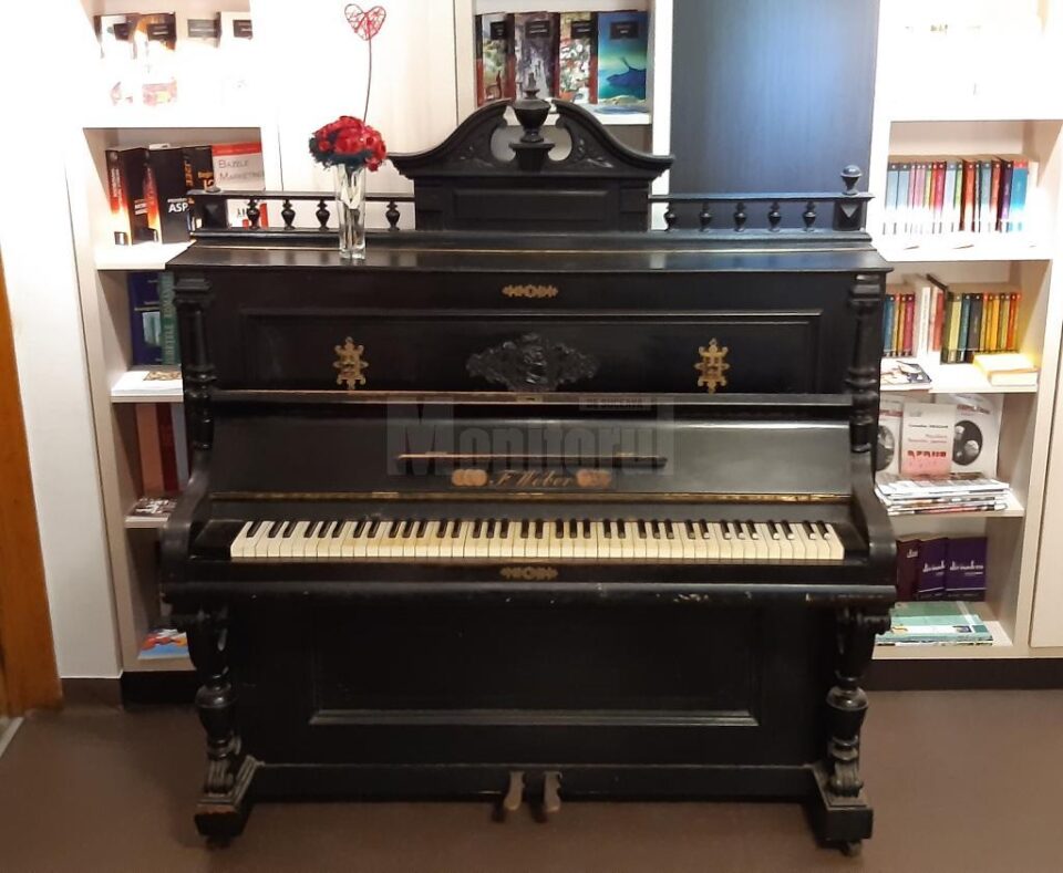 Pianină F. Weber
