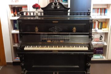 Pianina F. Weber donată Universității de Mihaelei Siminiceanu, fiica prorectorului Ion Siminiceanu