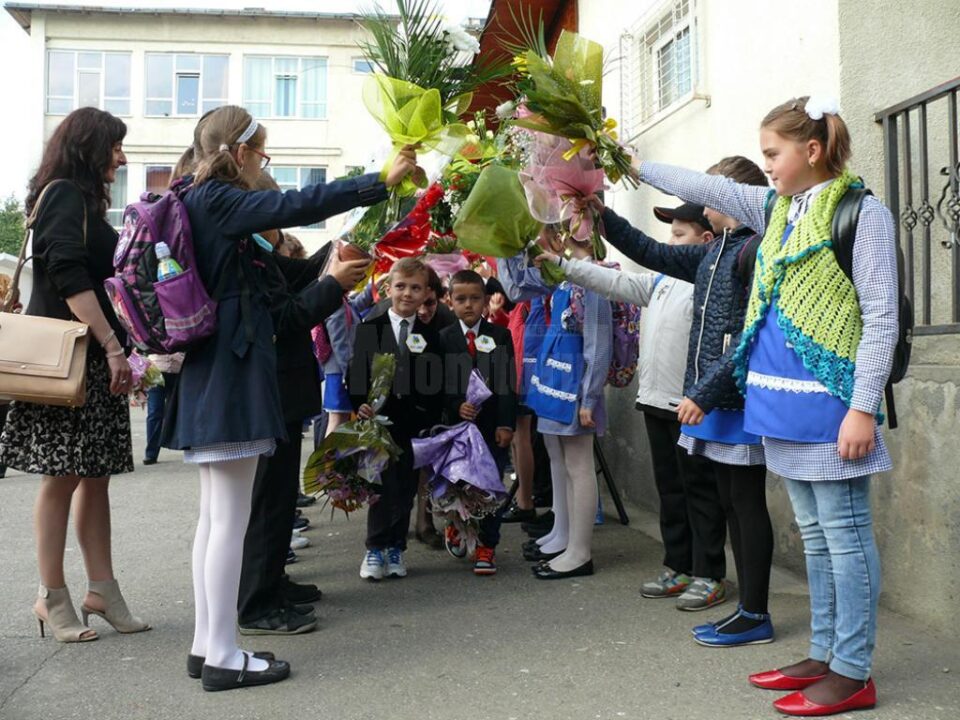 Tot mai mulți elevi se întorc din străinătate