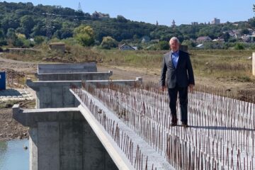Lungu a făcut primii pași pe „Podul Unirii”