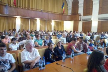 Copii cu medii peste 9 la școală și cu medalii la competiții sportive sau artistice, aflați în grija statului