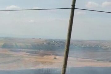 Incendiul s-a extins pe o suprafață mare, însă, din fericire, nu a făcut pagube mari