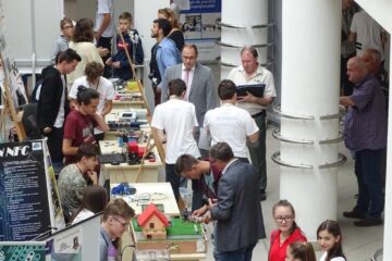 Cele mai interesante proiecte de știință ale elevilor din România, prezentate la Suceava