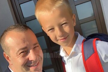 Viceprimarul Lucian Harșovschi si fiul său Tudor, in prima zi de scoala