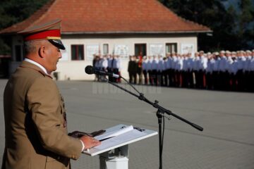 Prima defilare în uniforma militară pentru cei 120 de boboci ai Colegiului Militar din Câmpulung