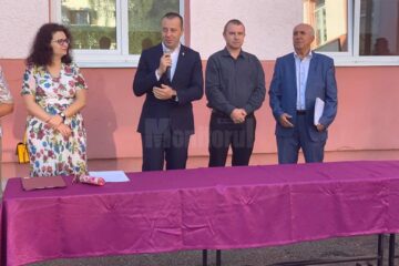 Viceprimarul Lucian Harșovschi la deschiderea anului școlar 2019 - 2020
