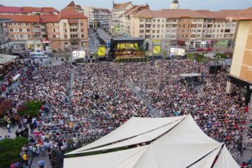 „Simfonii de toamnă”, ediția a VIII-a, un regal de muzică, lumini, culoare, virtuozitate, profesionalism