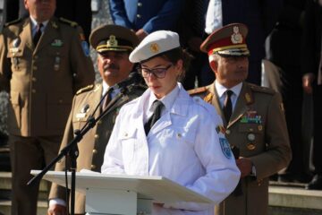 Prima defilare în uniforma militară pentru cei 120 de boboci ai Colegiului Militar din Câmpulung