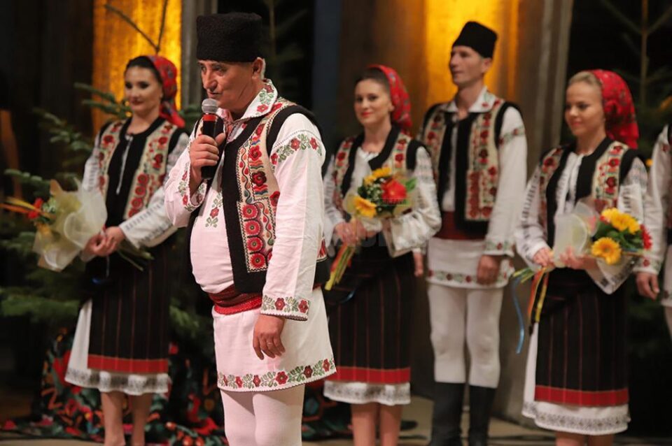 Gala de premiere „10 pentru folclor”, ediția a IV-a, pe scena Casei de Cultură a Sindicatelor Suceava