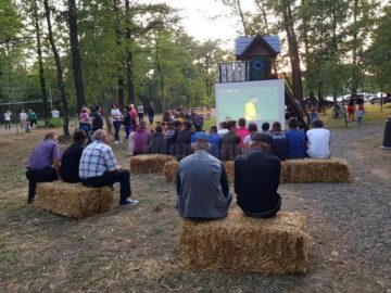 Locuitorii comunei Bilca au transformat un teren viran în „Parcul Prieteniei” după o muncă de nouă luni