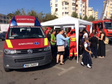 Ziua Pompierilor a fost marcată, ieri, în centrul municipiului Rădăuți
