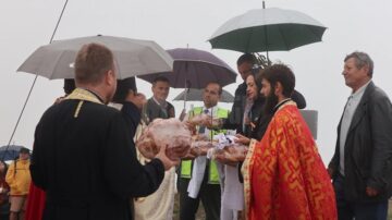 De Înălțarea Sfintei Cruci, pelerinaj pe vârful Oușorul