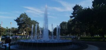 Fântâna muzicală de la Spitalul de Urgență Suceava, în funcțiune din 15 septembrie